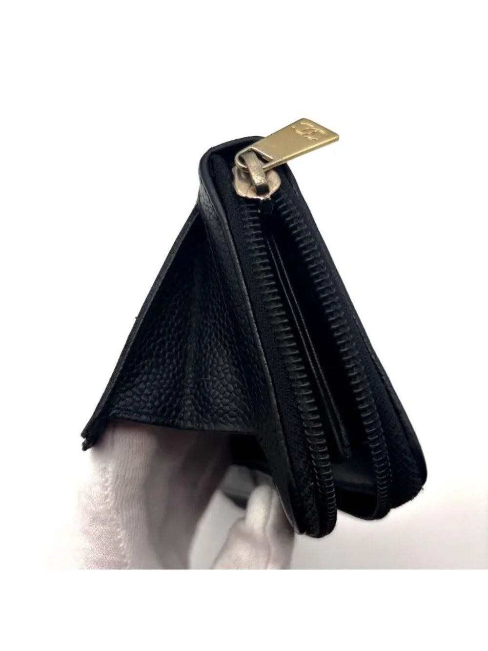 Chanel Wallet Coco Stitch Caviar Round